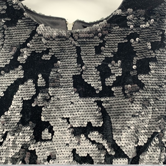 Forever 21 black velvet with sequins all over - Picture 14 of 16